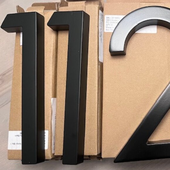 Pottery Barn Modern Farmhouse House Numbers - Picture 1 of 3